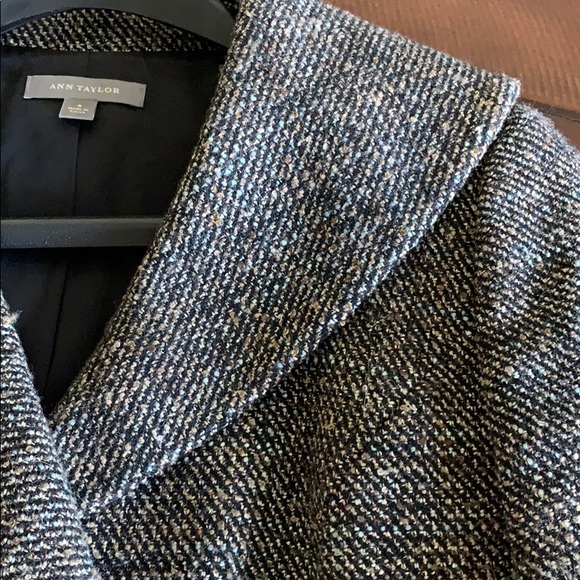 Ann Taylor Blazer Sz 8 - Picture 3 of 9